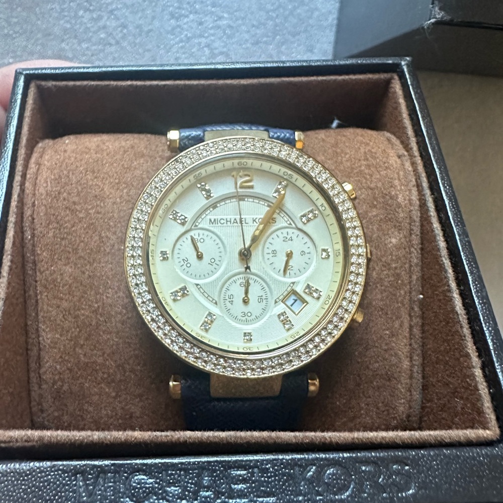 Michael Kors Gold and Navy Blue Watch FLASHSALE - Picture 5 of 6